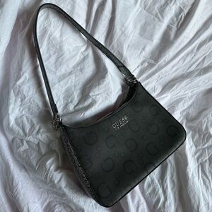 Guess Shoulder Bag